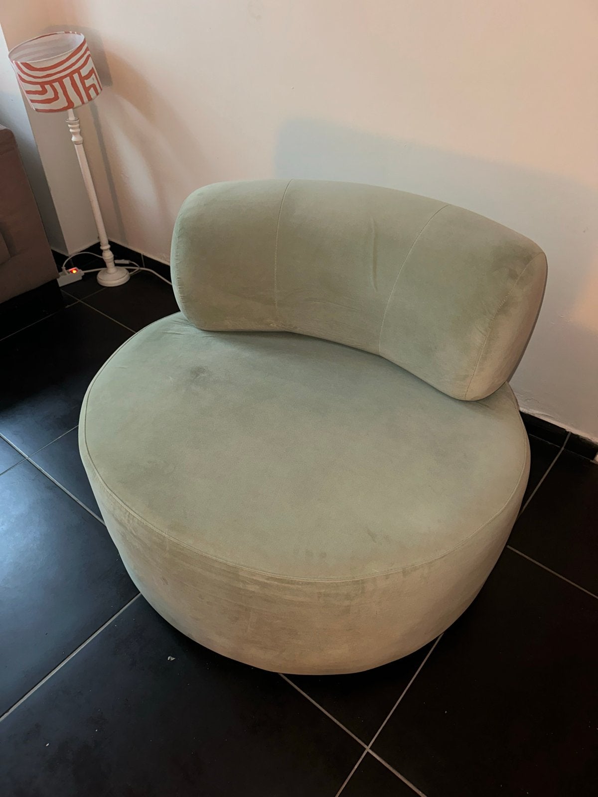 Moderne 360 draaibare fauteuil - Lichtgroen, Ophalen, Gebruikt, Stof, 75 tot 100 cm