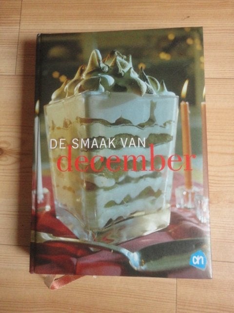 Te koop: Kookboek: De smaak van december van AH, Ophalen of Verzenden, Gelezen, Nederland en België
