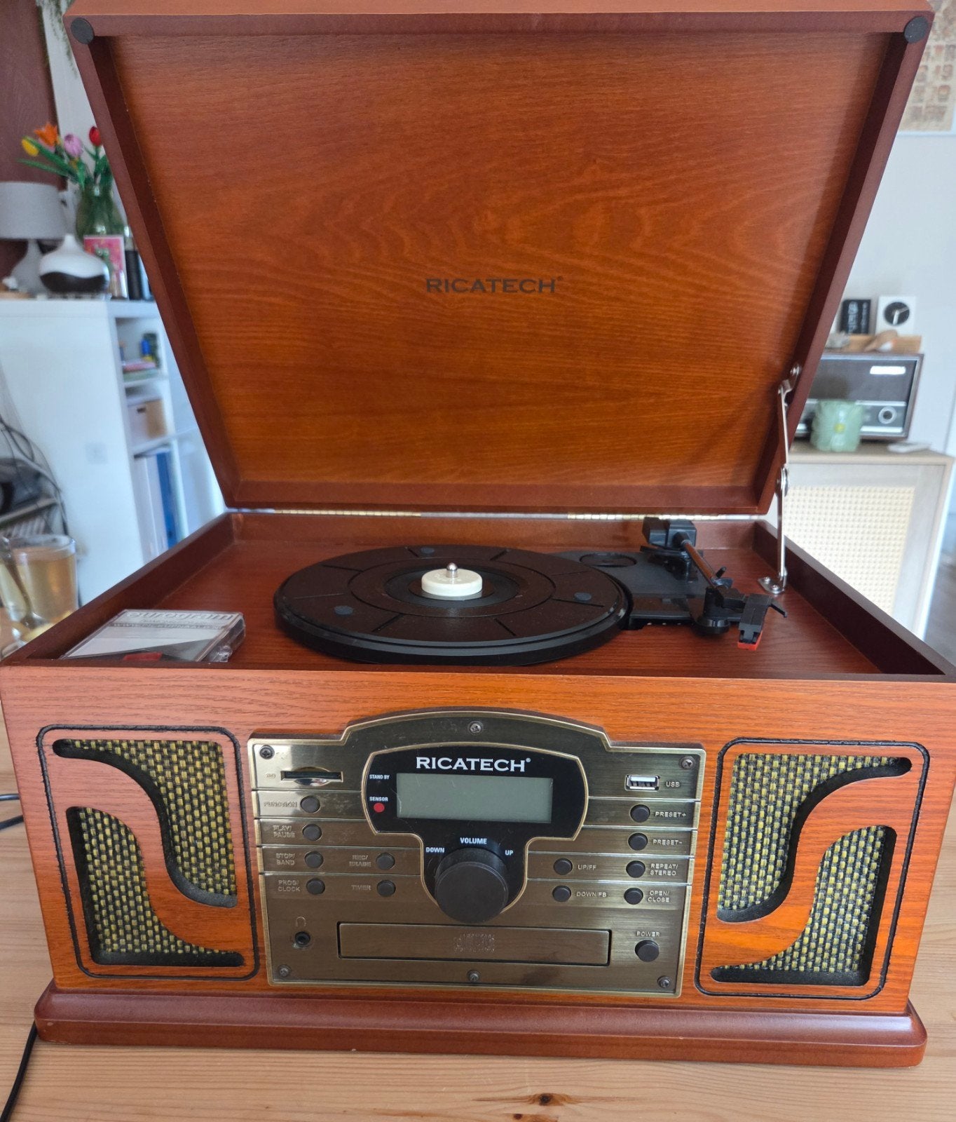 Ricatech RMC250 Deluxe 6-in-1 Platenspeler met Radio/CD/USB, Ophalen of Verzenden, Gebruikt, Overige merken