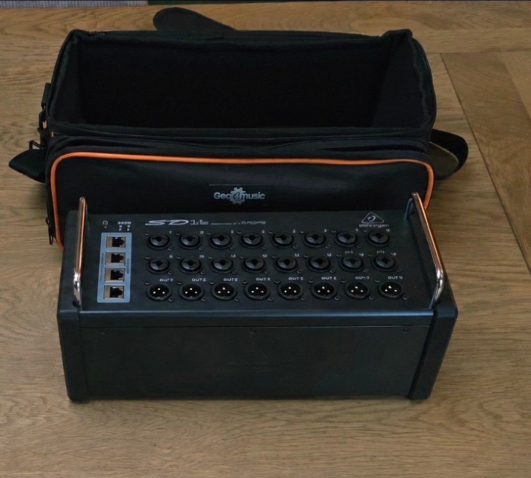 Behringer SD16 Stagebox - Zo goed als nieuw, incl. tas, Ophalen of Verzenden, Zo goed als nieuw, 20 kanalen of meer, Microfooningang