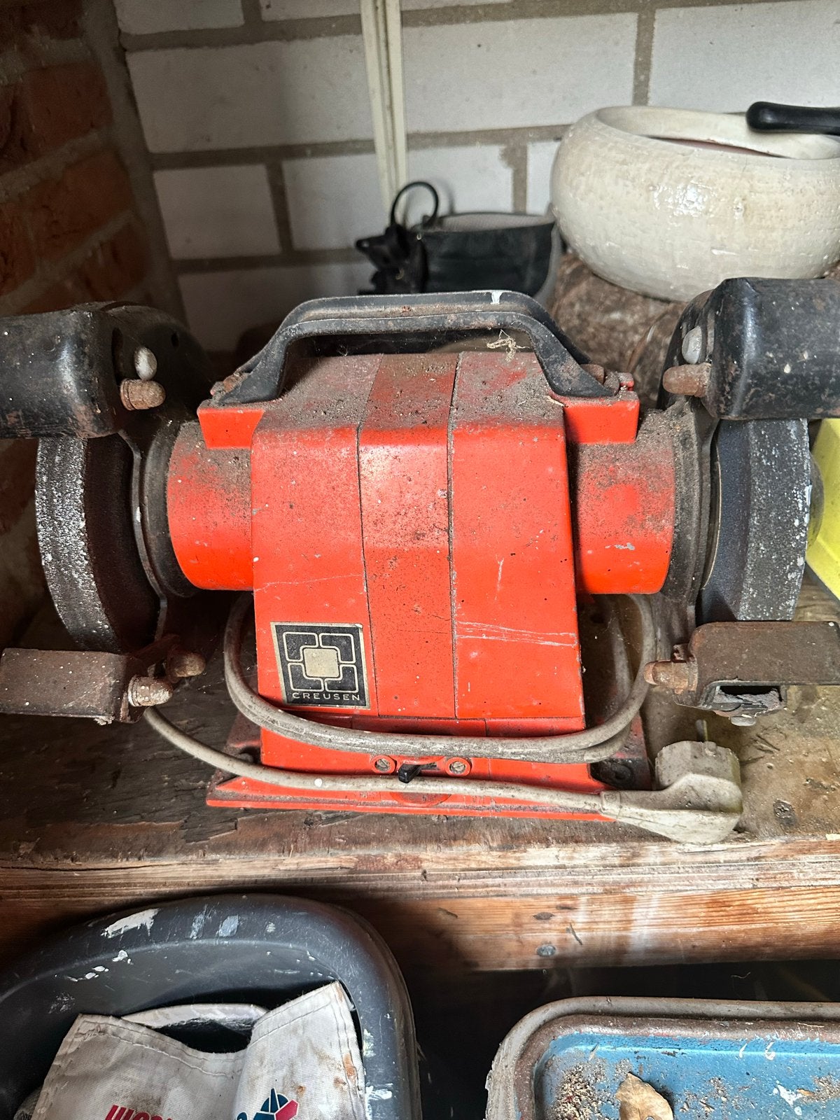Degelijke Creusen werkbankslijpmachine, Ophalen, Gebruikt, Minder dan 700 watt, Werkbankslijpmachine