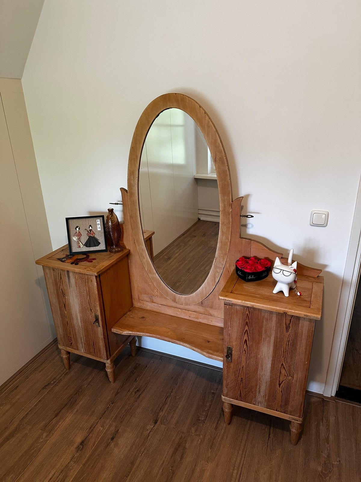 Antieke houten kaptafel / toilettafel met ovale spiegel, Ophalen, Zo goed als nieuw, 100 tot 150 cm, Minder dan 100 cm