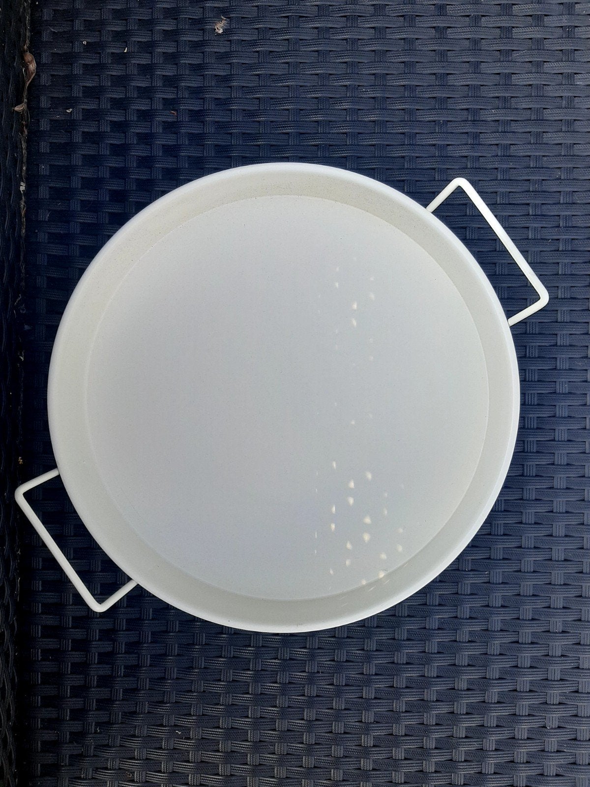Wit rond dienblad met handvatten - 33x30x8 cm, Huis en Inrichting, Woonaccessoires | Dienbladen, Rond, Ophalen of Verzenden, Zo goed als nieuw