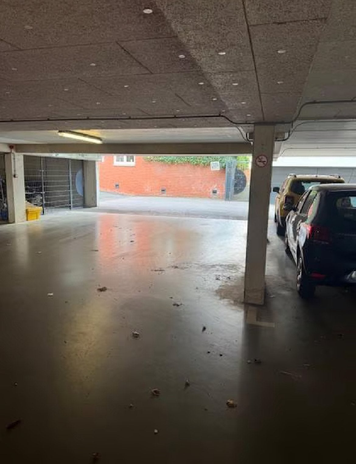 Parkeerplaats in afgesloten garage te huur in Leidschenveen, Auto diversen