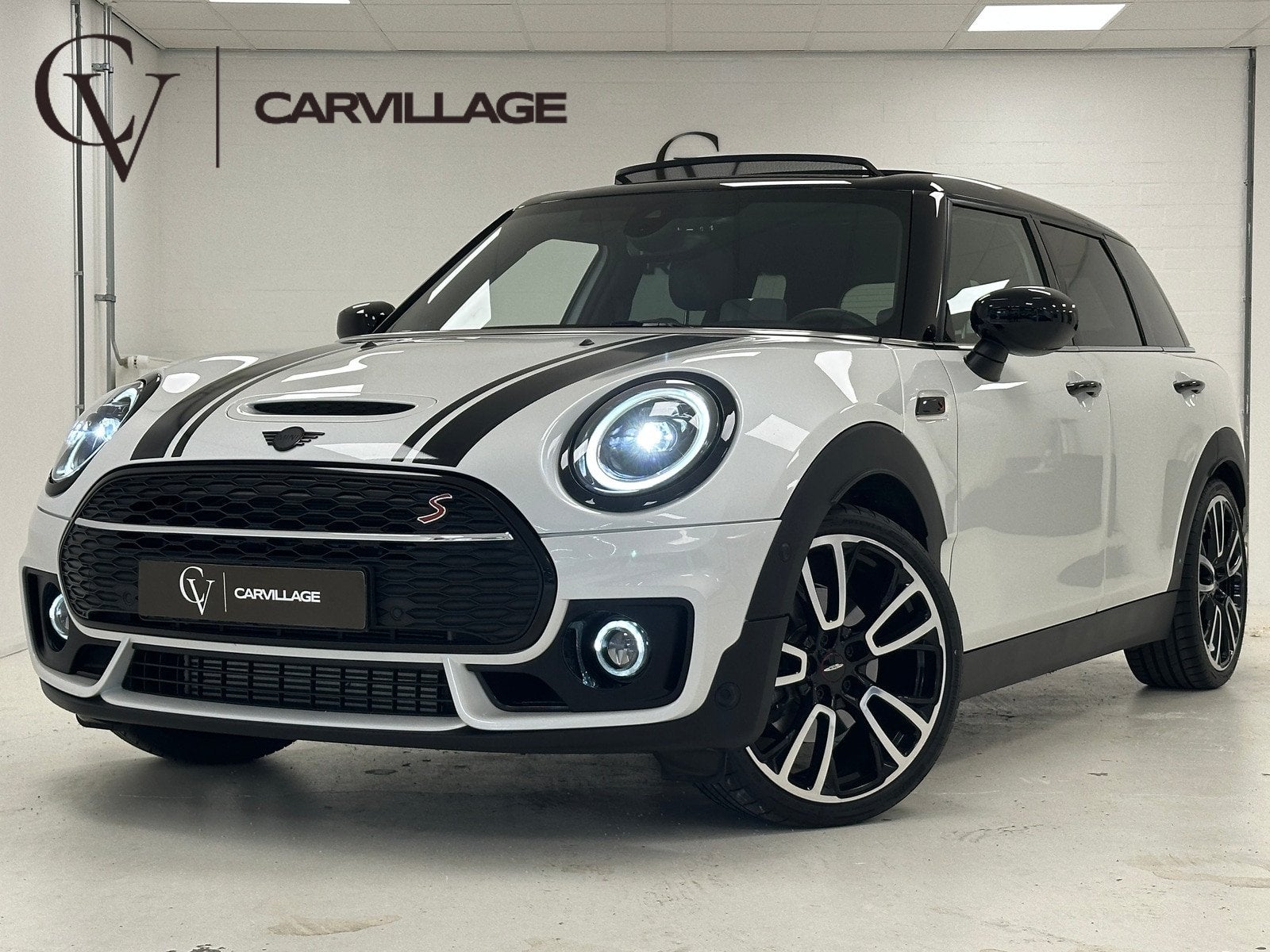 MINI Clubman 2.0 Cooper S JCW | Harman/Kardon | Panoramadak, Auto's, Mini, 15 km/l, Gebruikt, 4 cilinders, Wit