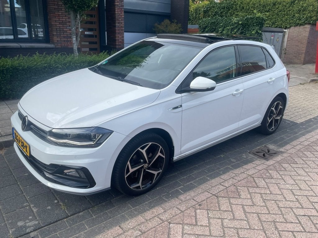 Volkswagen Polo R line 115pk Pano Keyless, Dealer onderhouden, Stof, Zwart, 1095 kg