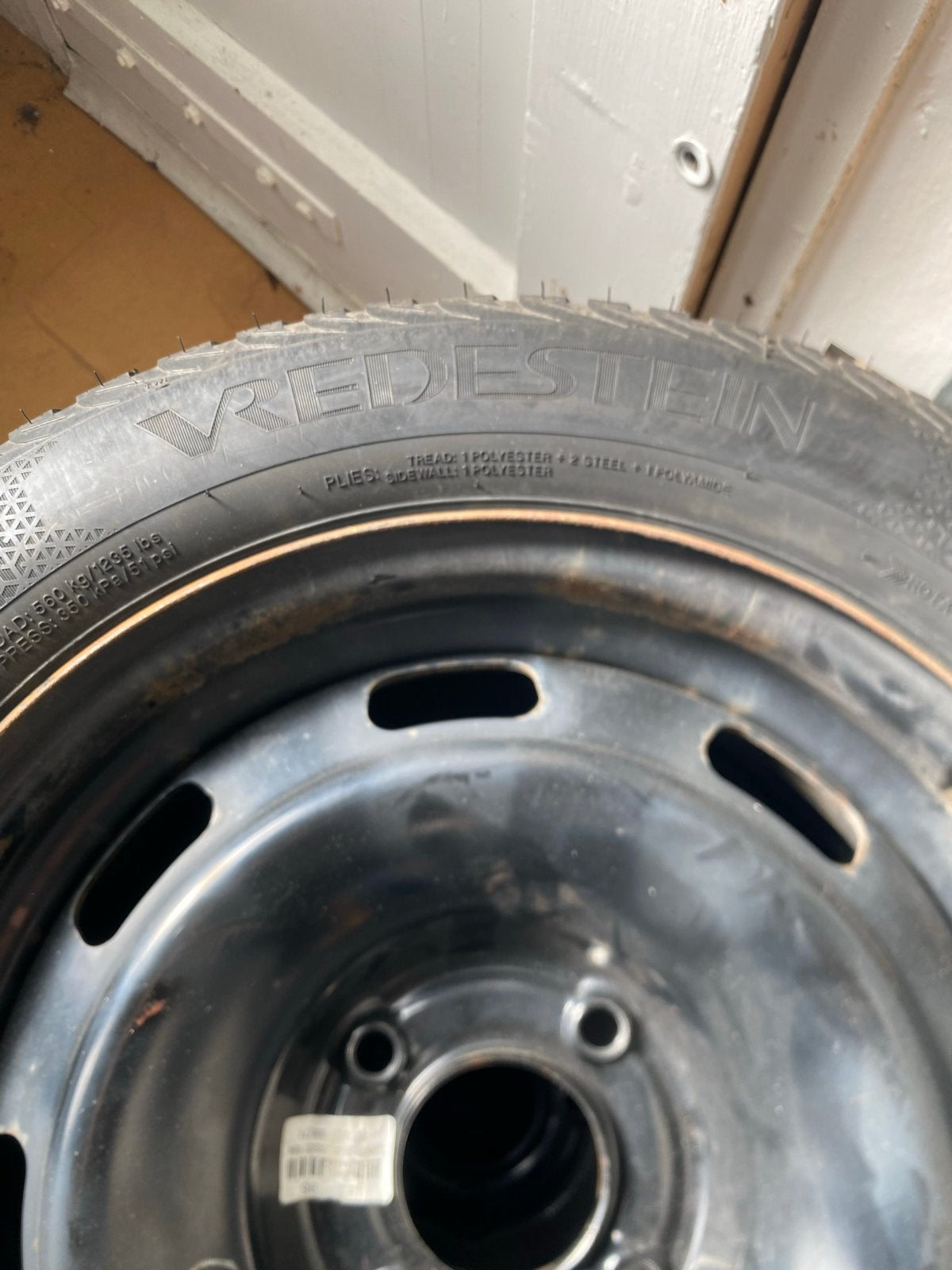 Vredestein Snowtrac 5 Winterband op stalen velg 185/65 R15, Auto-onderdelen, Banden en Velgen, Ophalen, Gebruikt, 15 inch, Banden en Velgen