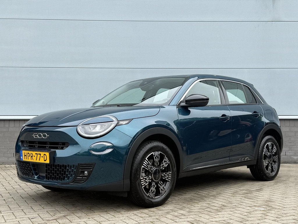 Fiat 600 Hybrid 110 pk Automaat Urban | Carplay | Stoelverwa, Auto's, Fiat, Gebruikt, 1199 cc, Bedrijf, 3 cilinders