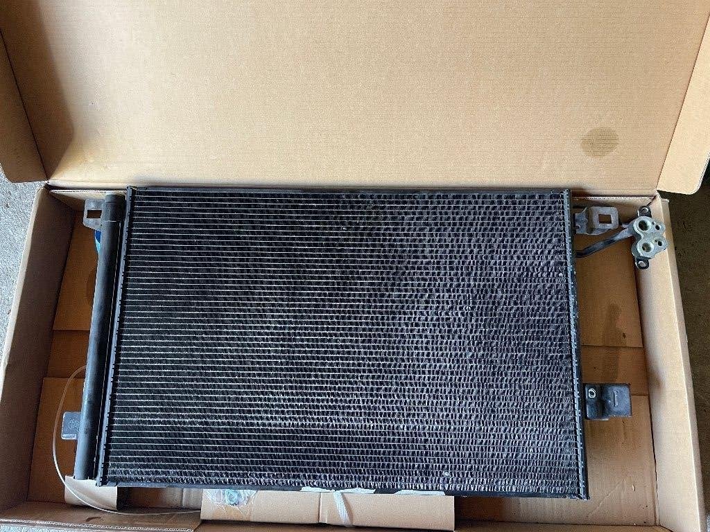 Originele VW Transporter T5 / T6 2.0 TDI Airco condensor, Ophalen, Gebruikt, Volkswagen