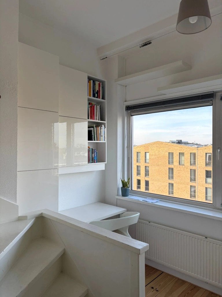wandkasten en bureau, Huis en Inrichting, Kasten | Wandmeubels, Ophalen, Zo goed als nieuw, Minder dan 150 cm, 150 tot 200 cm