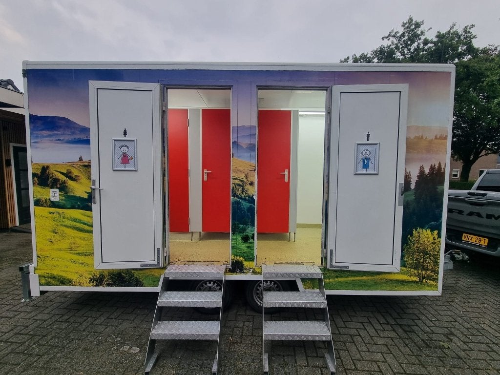 Zeer nette toiletwagen te huur, Ophalen of Verzenden, Zo goed als nieuw