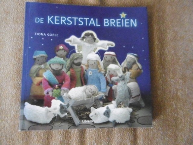 Fiona Goble. De kerststal breien., Ophalen of Verzenden, Zo goed als nieuw, Breien, Patroon of Boek