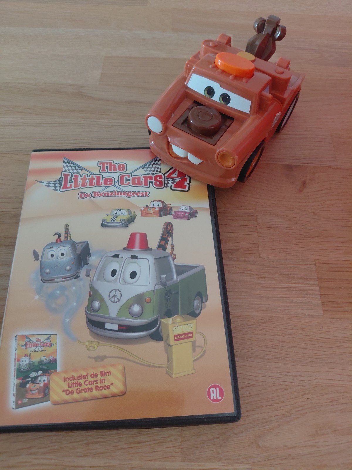 cars takel en dvd, Ophalen of Verzenden, Zo goed als nieuw