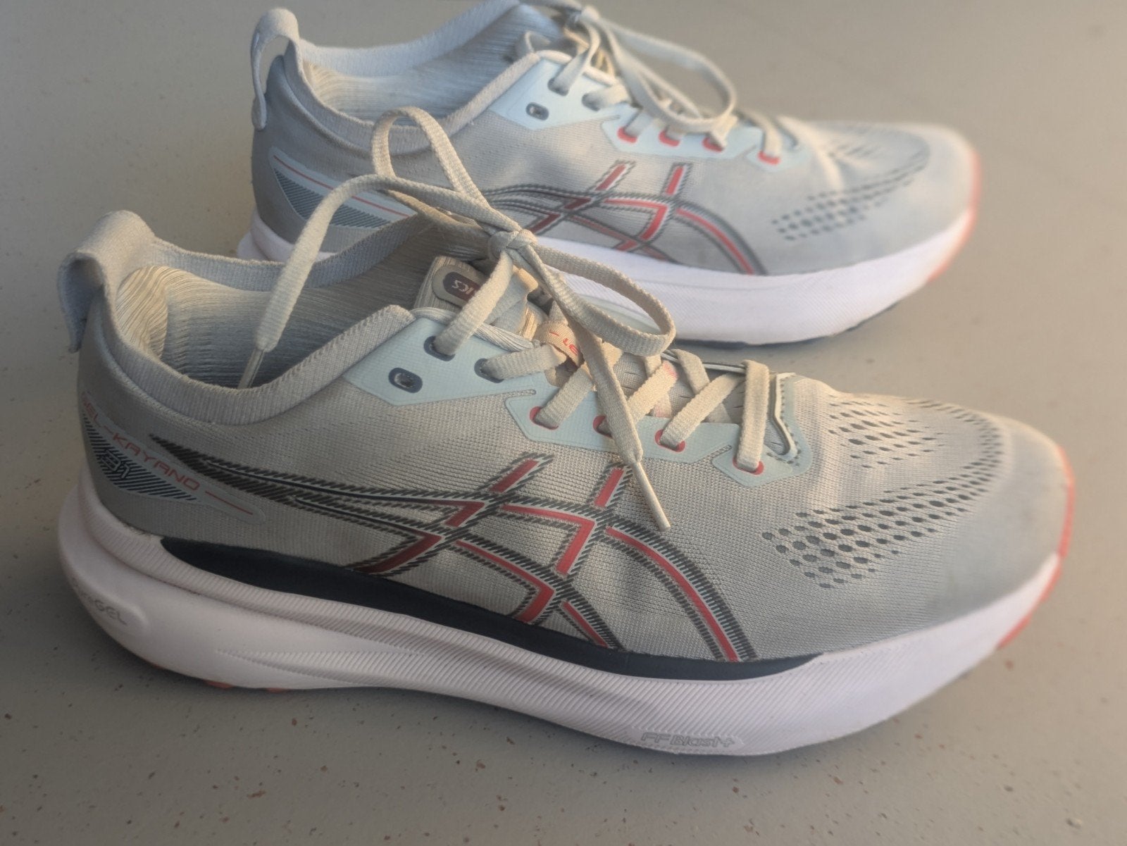 Asics Gel Kayano 31 hardloopschoen 43.5, Sport en Fitness, Hardloopschoenen, Ophalen of Verzenden, Zo goed als nieuw, Hardlopen