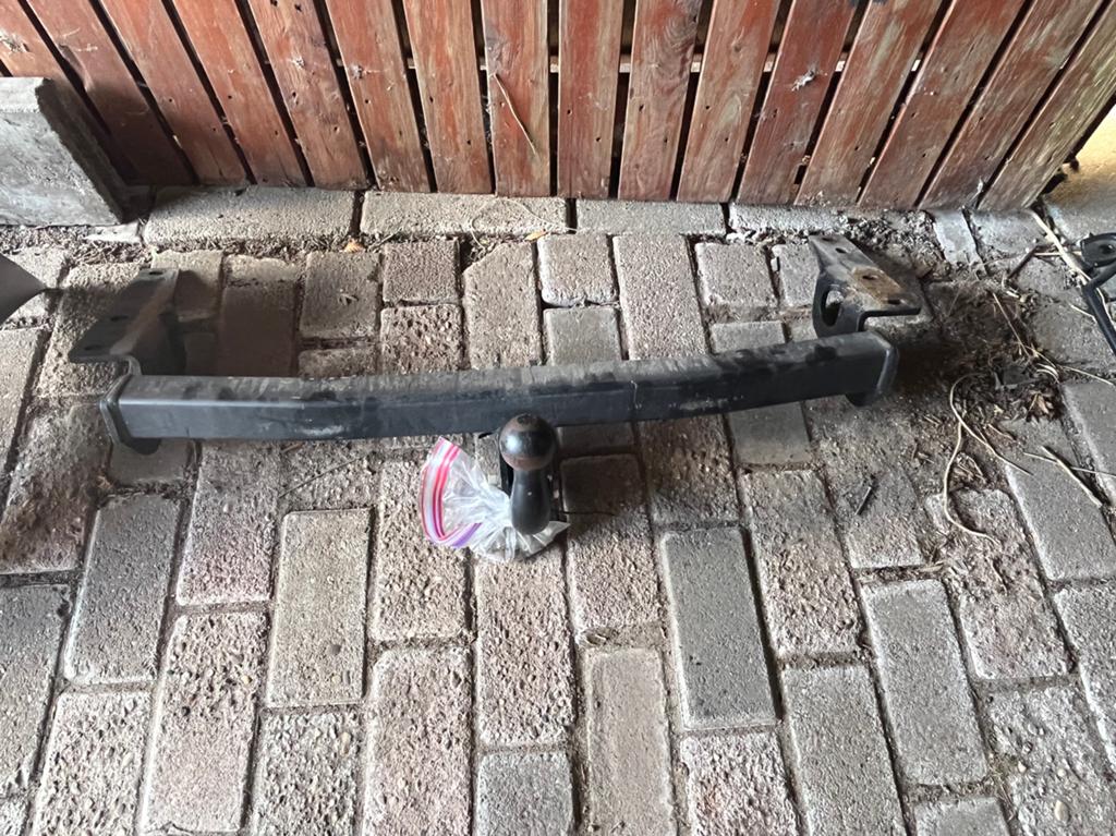 Trekhaak toyota corolla e12, Auto-onderdelen, Gebruikt, -, Verzenden, -