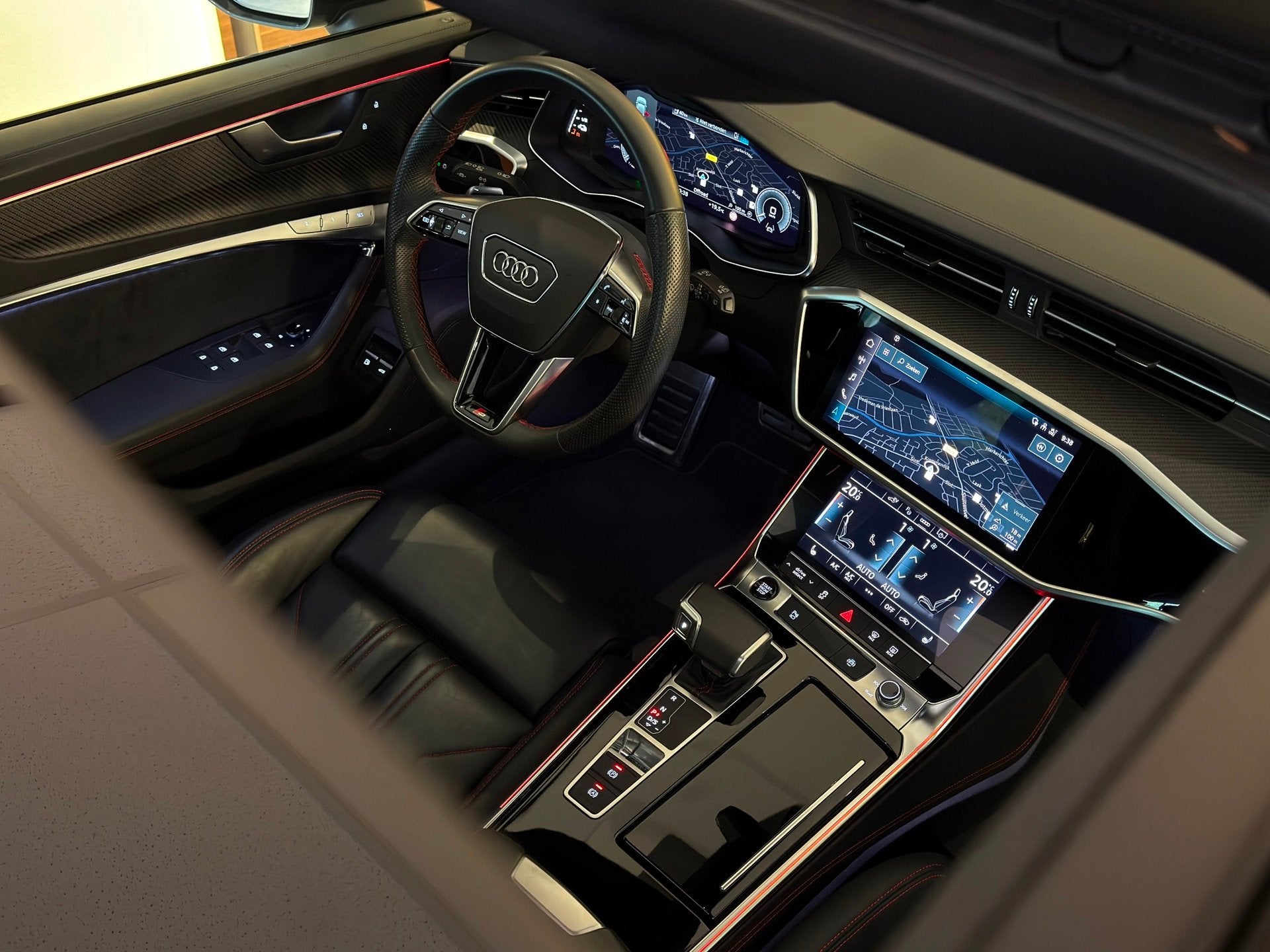 Audi A6 Avant 55 TFSI e QUATTRO 3x S-LINE 367PK|PANO|CAMERA|, Auto's, Automaat, Dealer onderhouden, Gebruikt, 4 cilinders