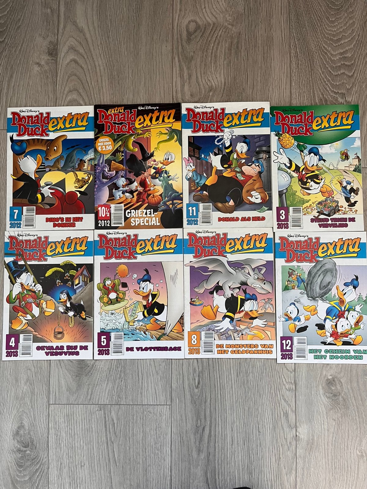 32 stuks Collectie Donald Duck Extra 2012-2021, Meerdere comics, Ophalen of Verzenden, Zo goed als nieuw, Europa