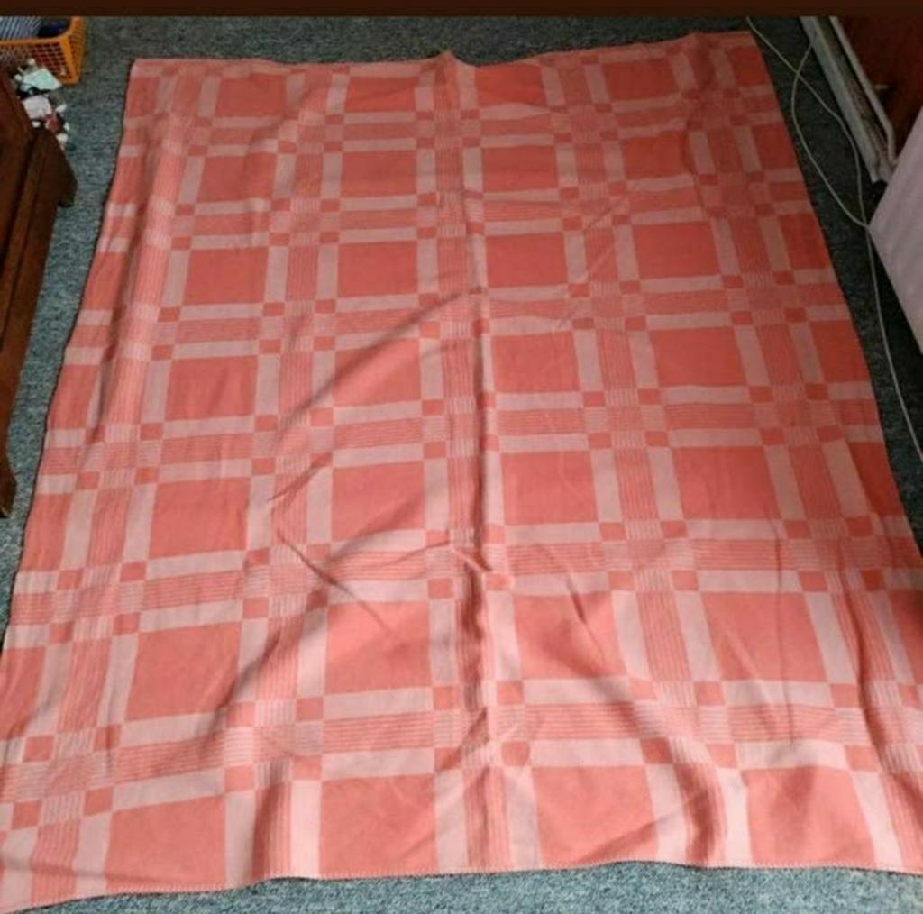 Deken,Bed,Zalm,Roze,Crème,1960,RETRO,stof,Dekens,katoen, Ophalen of Verzenden, Zo goed als nieuw