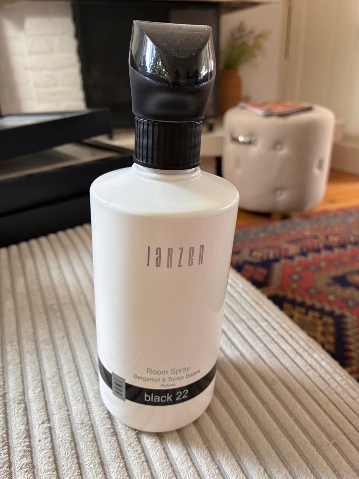 Janzen room spray black 22, Ophalen of Verzenden, Zo goed als nieuw