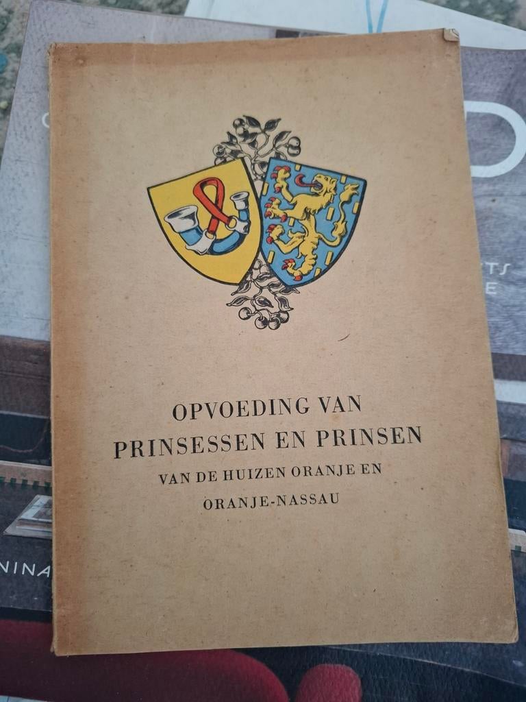 Boek Opvoeding van Prinsessen en Prinsen, Ophalen of Verzenden