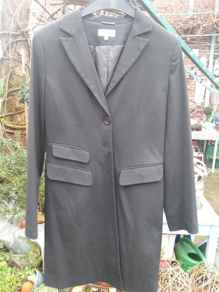 mooie zwarte aparte winterjas, merk Clothes, S, Kleding | Dames, Jassen | Winter, Zwart, Ophalen of Verzenden, Zo goed als nieuw