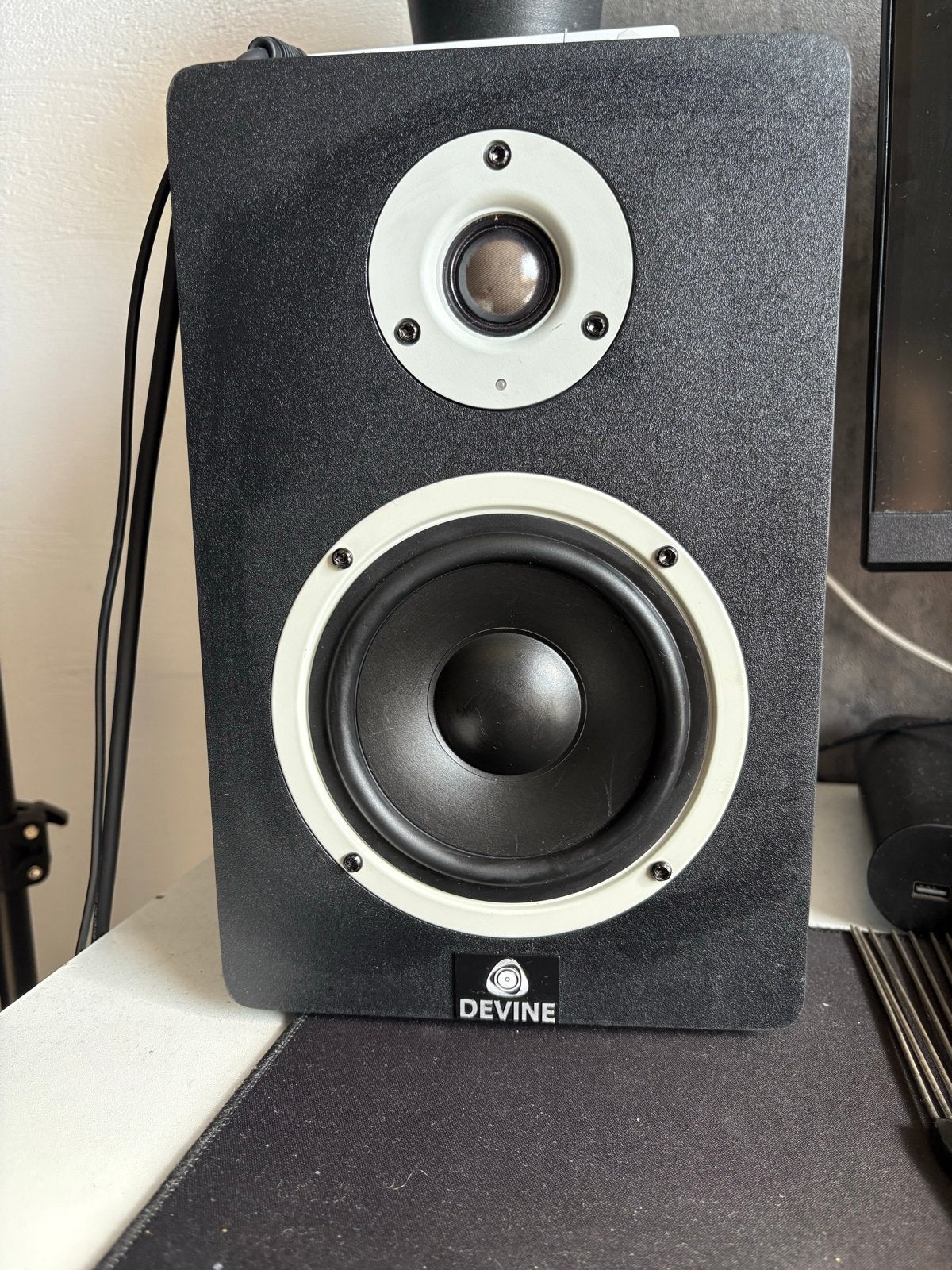 Devine MR-5A Studio Monitor (samen), Overige merken, Verzenden, Zo goed als nieuw, 60 tot 120 watt