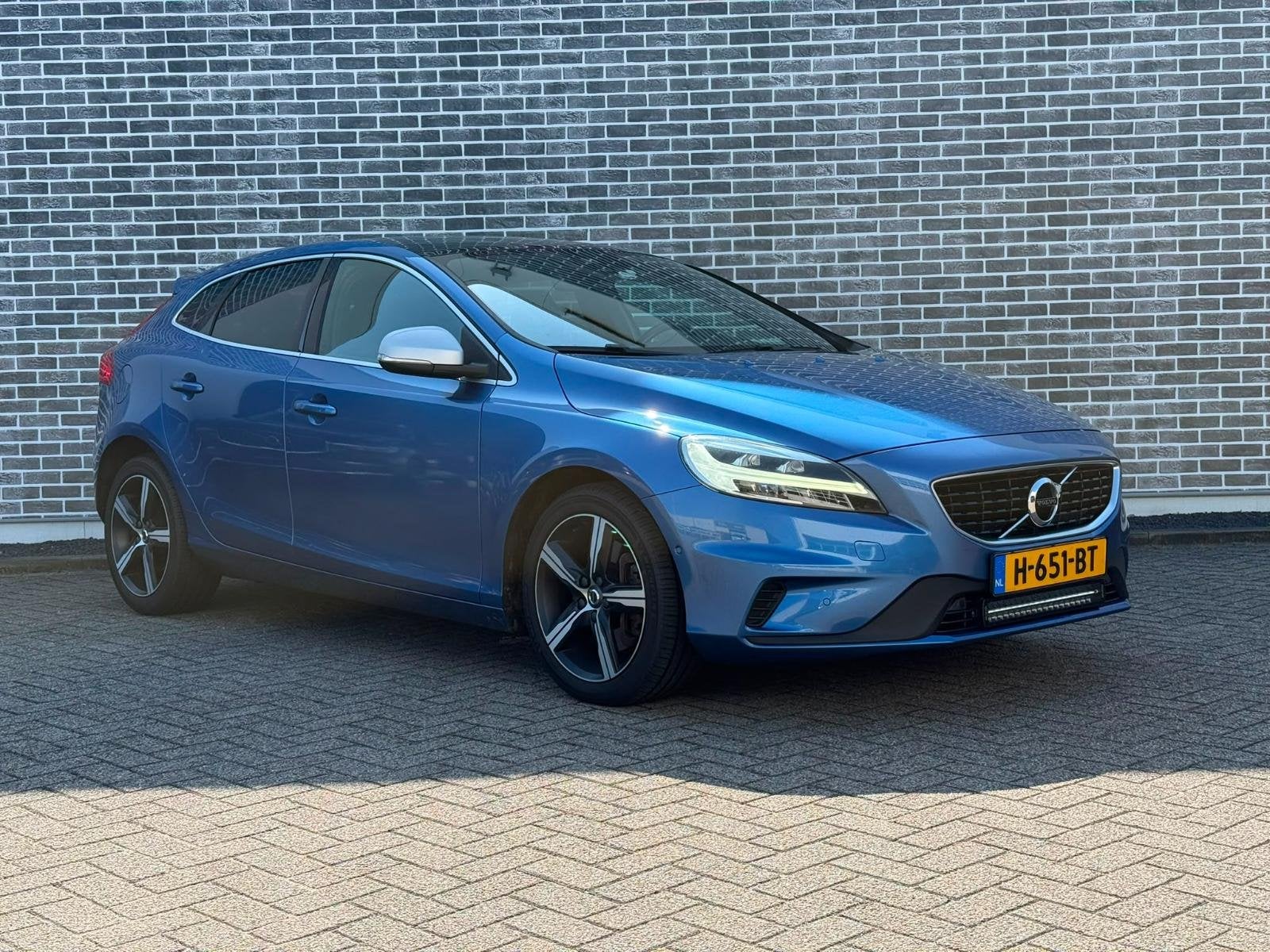 Volvo V40 1.5 T3 Polar+ Sport | R-Design | Panoramadak | Har, Auto's, Volvo, 12 maanden, Euro 6, 4 cilinders, Blauw