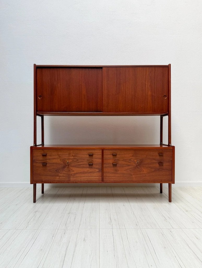 Hans Wegner RY20 teak dressoir Ry Møbler Deens jaren 50