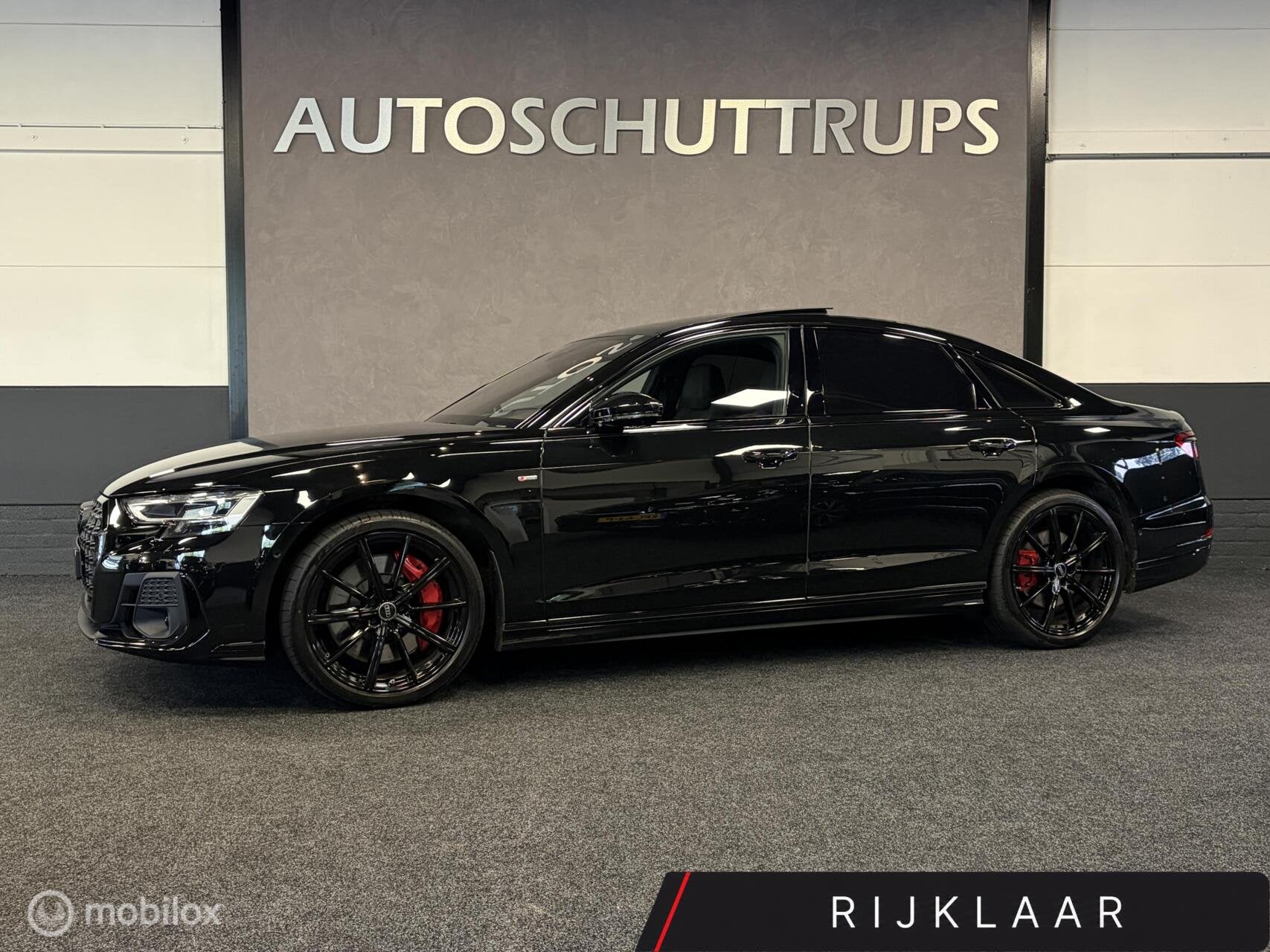 Audi A8 60 TFSI S-LINE V8 460 PK 4WS / BLACK OPTIC+ / MATRIX, Auto's, Audi, Automaat, Parkeerassistent, Zwart, Bedrijf