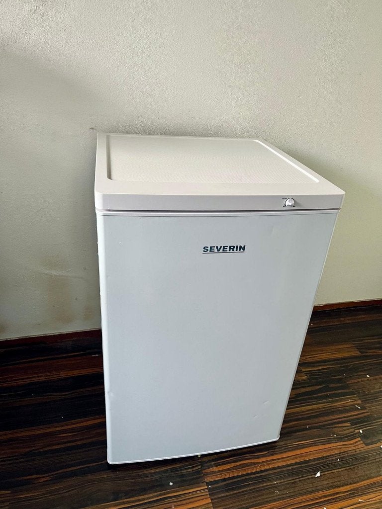 Severin tafelmodel vriezer – 80 liter – Energieklasse C, Gebruikt, Minder dan 85 cm, Minder dan 60 cm, Vrijstaand