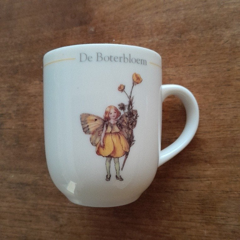 4 mokken  Flower fairies, de Boterbloem, Huis en Inrichting, Gebruikt, Overige stijlen, Porselein, Mok