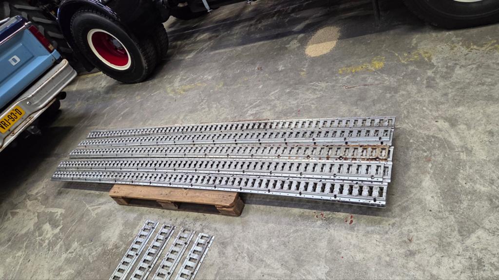Load lok side tracks, Ophalen of Verzenden