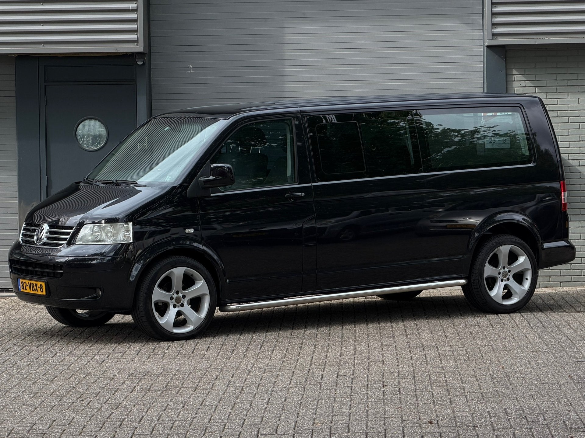 Volkswagen Transporter 2.5 TDI 340 Caravelle lang 6 persoons, Voorwielaandrijving, Stof, Volkswagen, Zwart