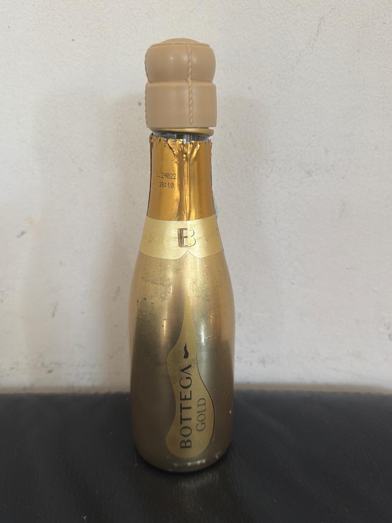 Lege fles Bottega Gold 20 cl., Verzamelen, Ophalen of Verzenden, Zo goed als nieuw, Verpakking