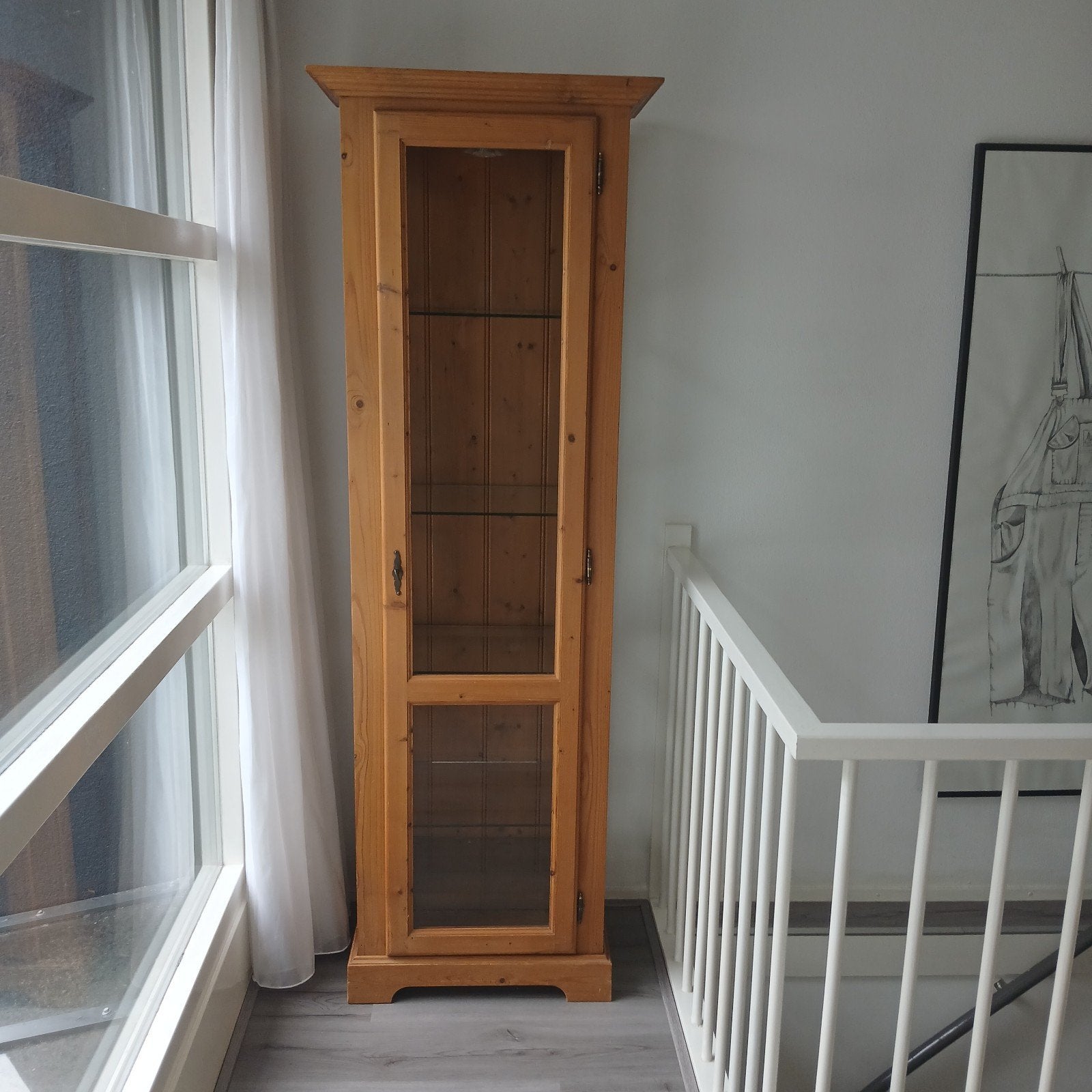 Houten vitrinekast met glazen deuren, Ophalen, 200 cm of meer, Overige houtsoorten, 50 tot 100 cm