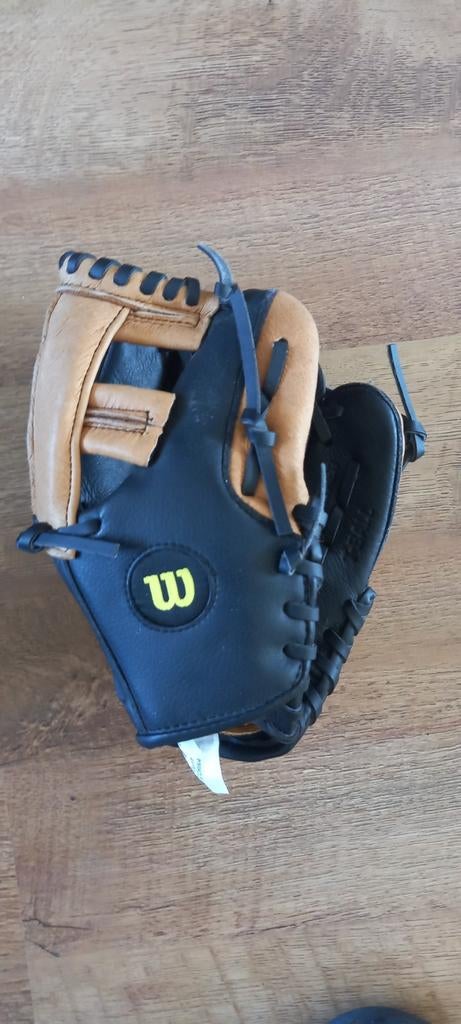 Nieuw lederen Wilson 9 inch, Ophalen of Verzenden, Nieuw, Honkbal, Handschoen