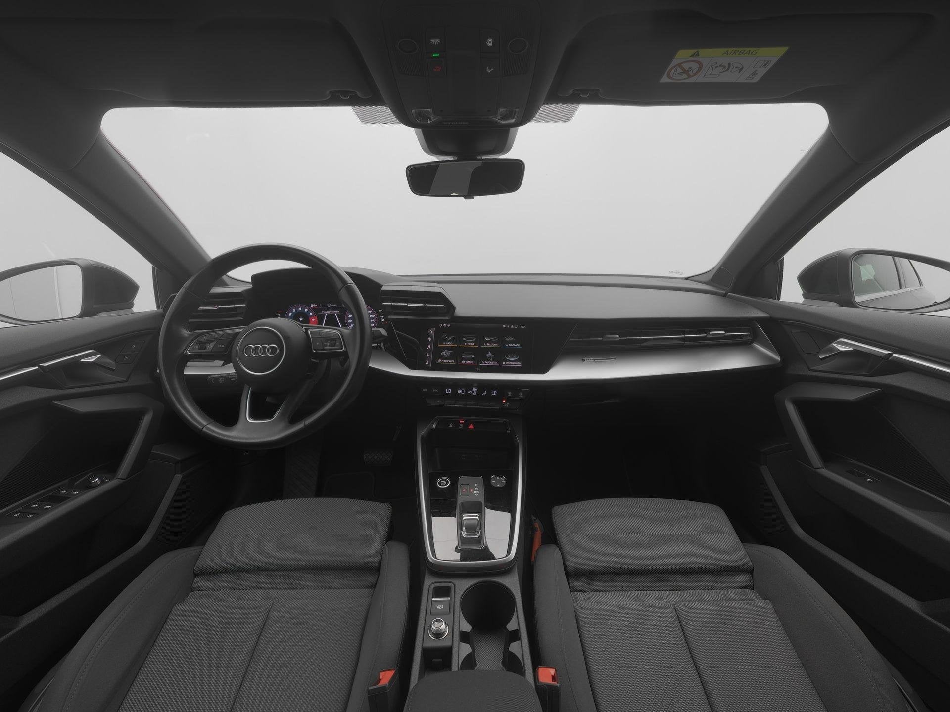 Audi A3 Limousine 30 TFSI Advanced edition 110 PK Automaat |, Stof, Gebruikt, Automatische klimaatregeling, Origineel Nederlands