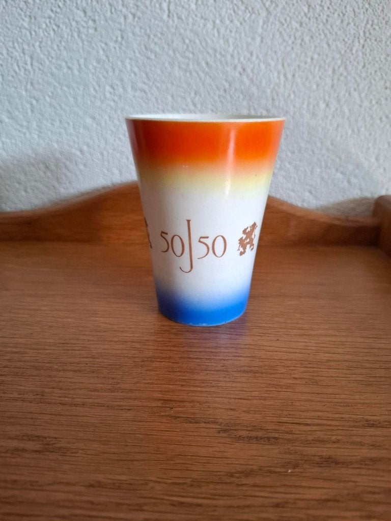 Herdenkings beker Koningin Juliana 50 jaar 1959, Verzamelen, Ophalen of Verzenden, Gebruikt, Nederland, Servies