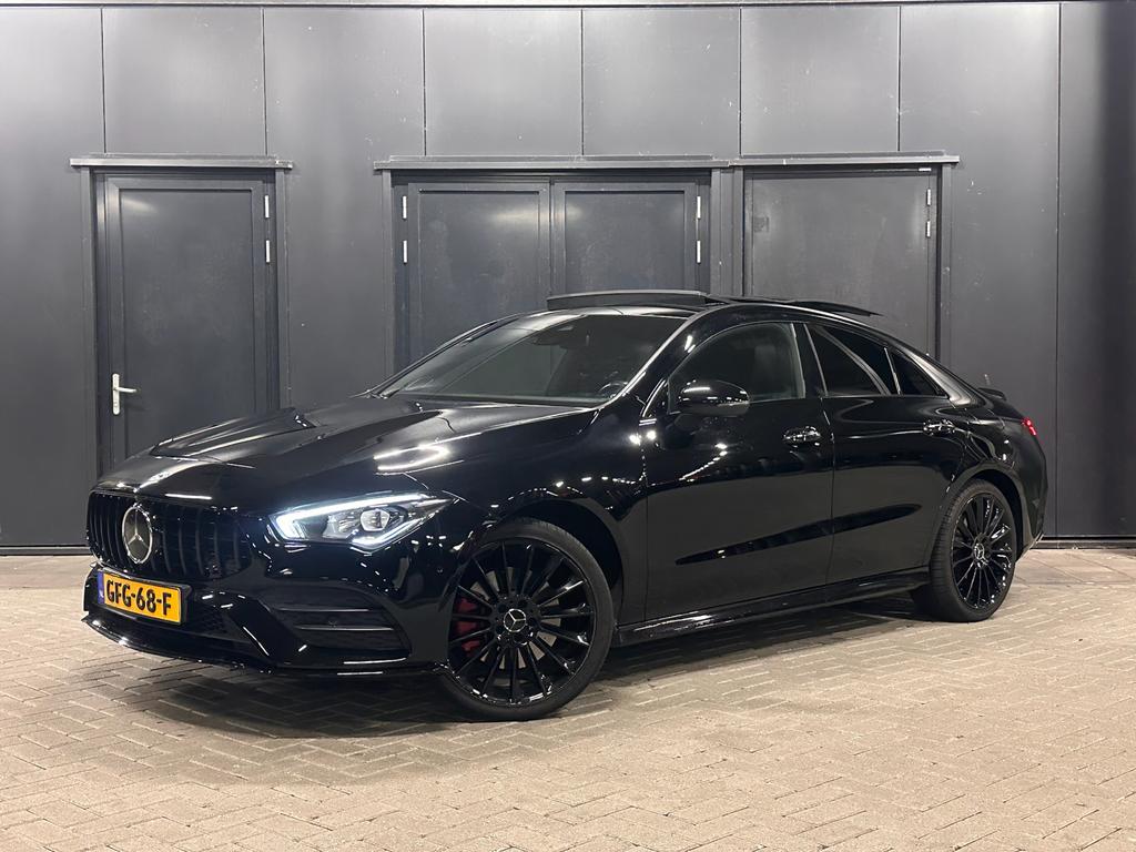 Mercedes-Benz CLA 250e AMG 45S LOOK |EDITION1|BURMESTER|PANO, Auto's, CLA, 4 cilinders, Zwart, Sedan
