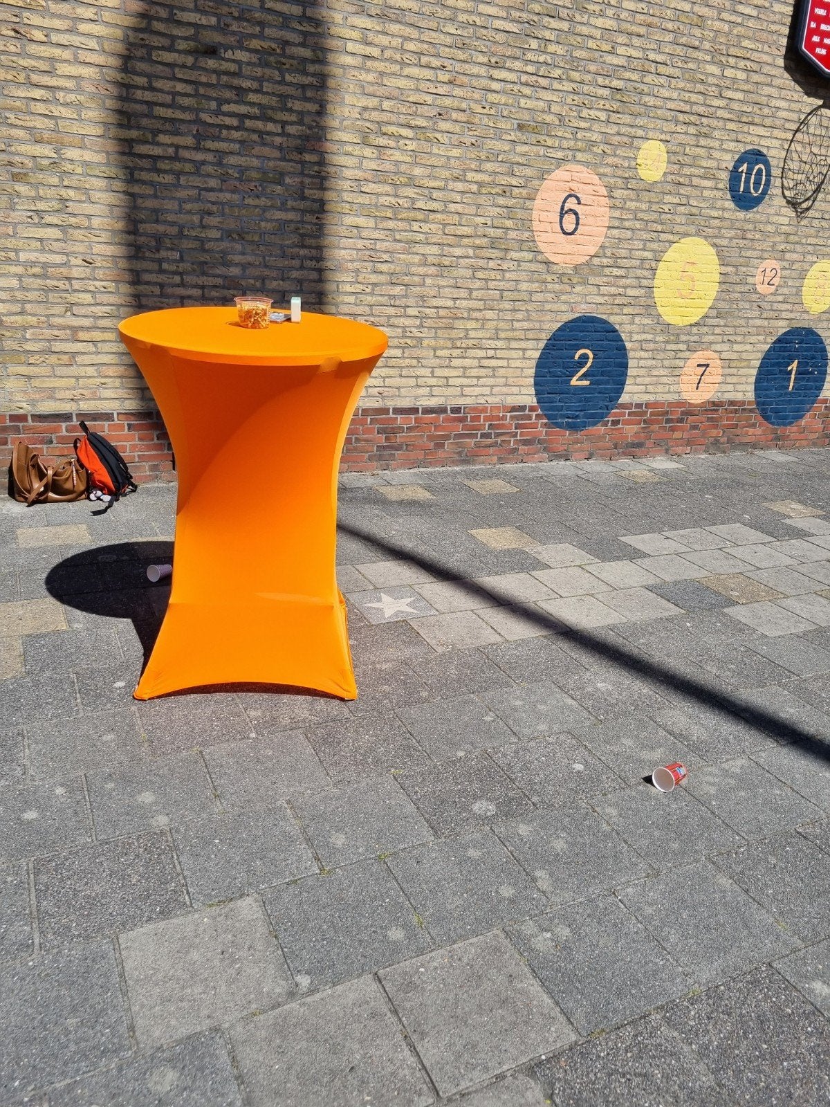 Statafels witte/oranje/zwarte/antracietgrijs hoes te huur, Ophalen