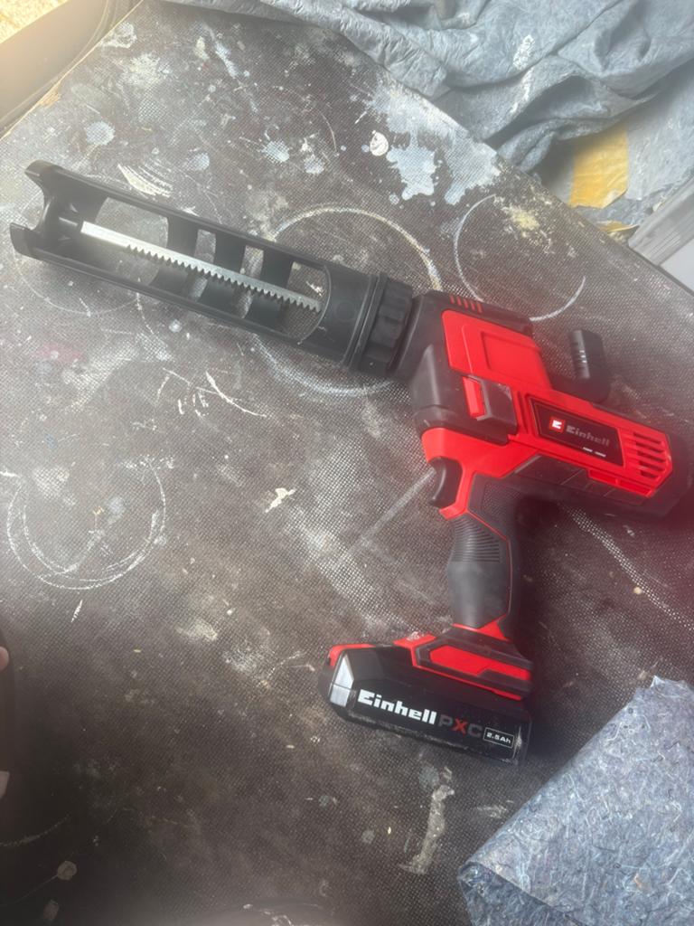 Einhell Accu Kitpistool - 1x gebruikt, incl. lader en accu, Ophalen of Verzenden, Zo goed als nieuw