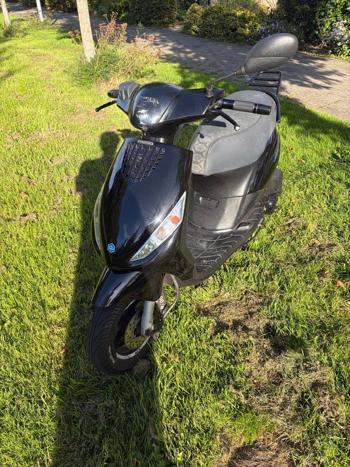 Piaggio Zip Scooter zwart, Ophalen, Gebruikt, Maximaal 45 km/u, Zip