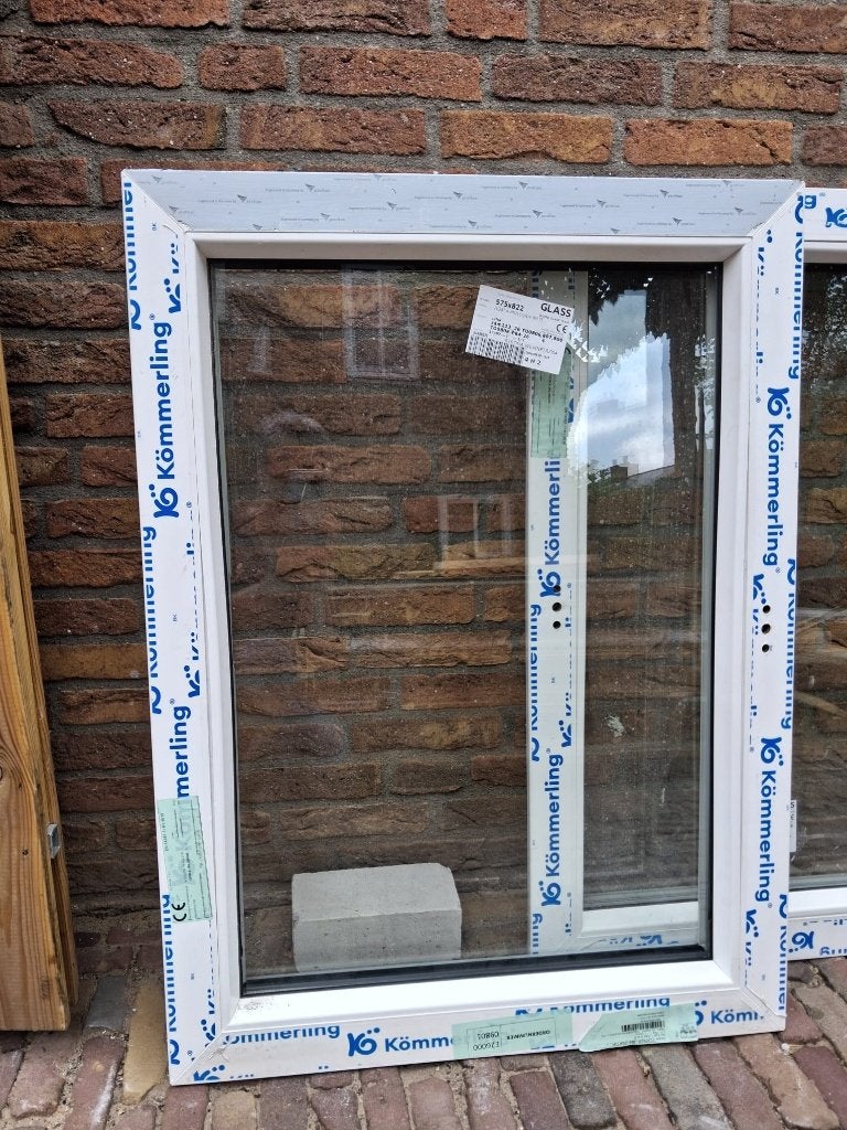 kunststof kozijn met dubbel glas, Ophalen, Kunststof, Minder dan 75 cm, Raamkozijn