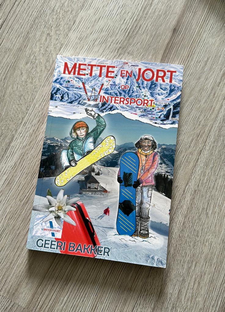 Geeri Bakker - Mette en Jort op wintersport, Boeken, Ophalen, Zo goed als nieuw, Geeri Bakker