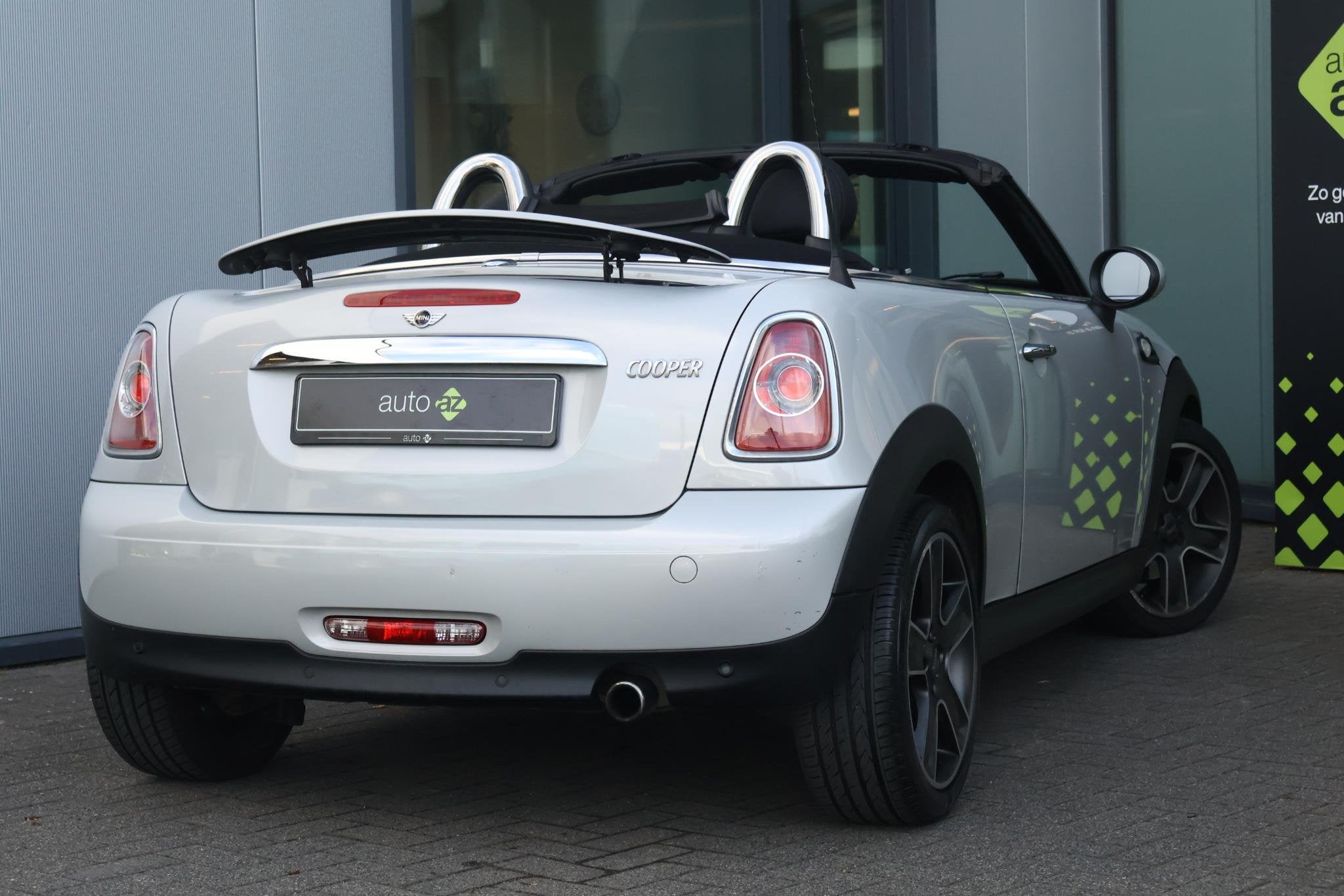 MINI Roadster 1.6 Cooper Chili / Stoelverwarming / PDC / Xen, Auto's, Mini, Voorwielaandrijving, Euro 5, Gebruikt, Zwart