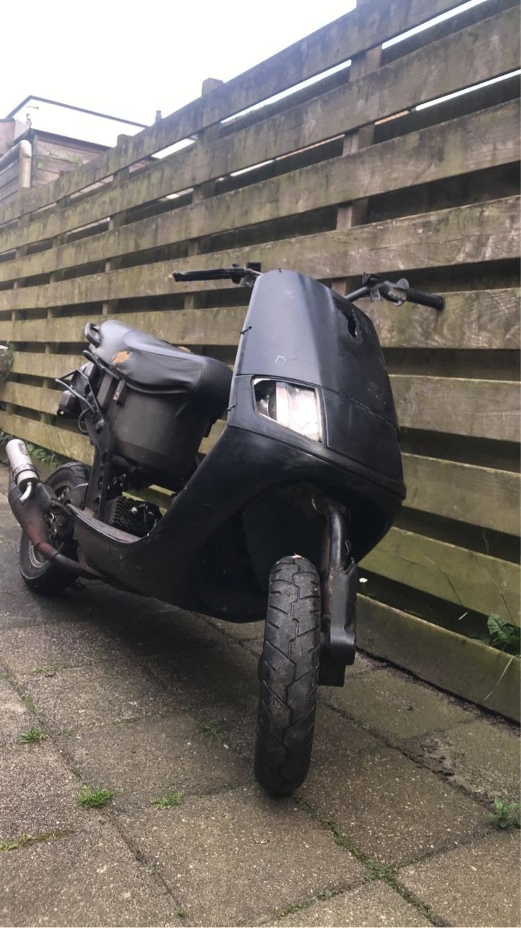 Piaggio sfera 70cc, Fietsen en Brommers, Scooters | Piaggio, Ophalen, Gebruikt, Tweetakt, Overige modellen
