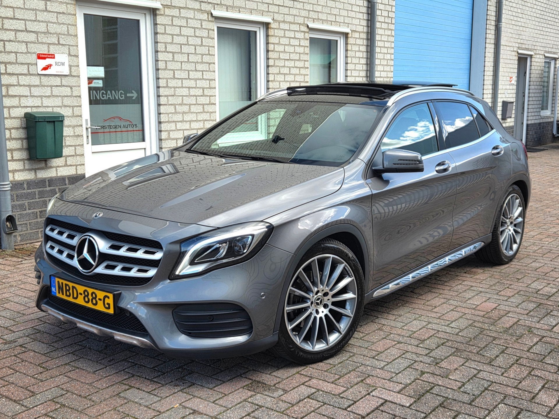 Mercedes-Benz GLA-klasse 250 4Matic Premium Plus AMG, Auto's, Dealer onderhouden, Gebruikt, Euro 6, 4 cilinders