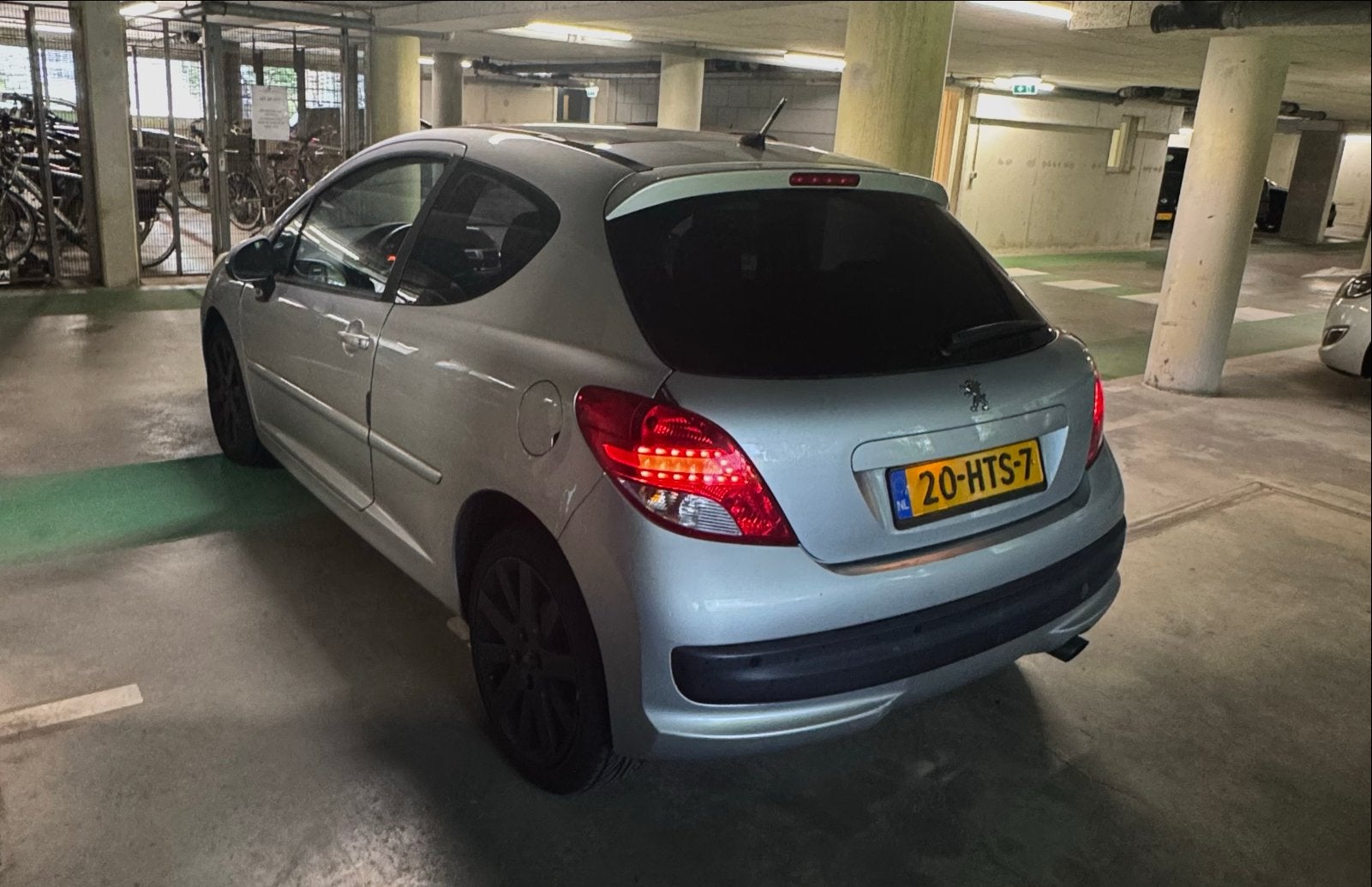 Peugeot 207 1.6 THP Feline | Full options | 149 pk | Defect, Auto's, Voorwielaandrijving, 1227 kg, Zwart, 4 cilinders