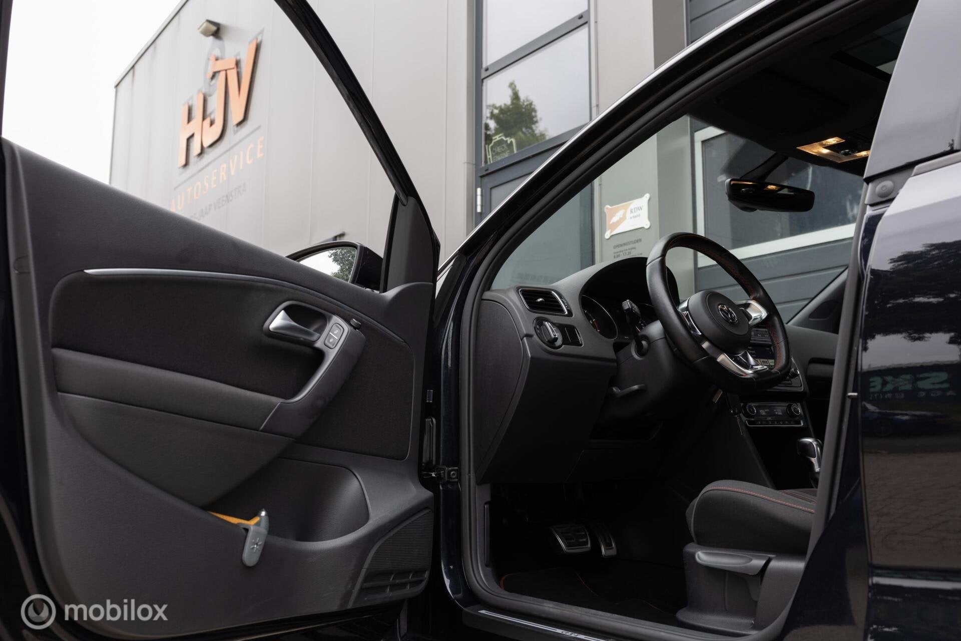 Volkswagen Polo 1.8 TSI GTI LED Pano Clima NL AUTO Navi 5drs, Euro 6, Zwart, Origineel Nederlands, Bedrijf