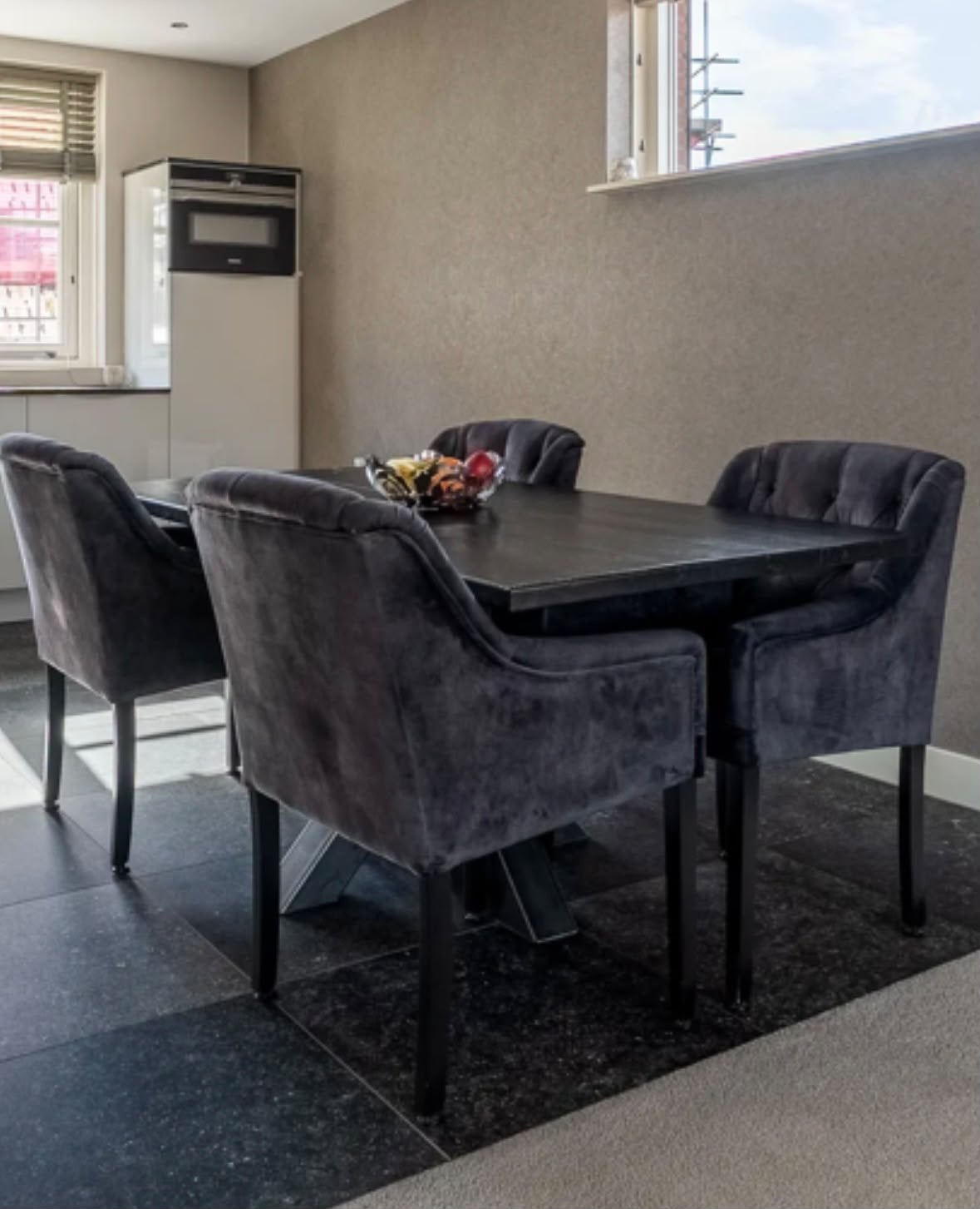 Eethoek met 4 eetkamerstoelen eikentafel blad eetkamertafel, Ophalen, Gebruikt, Eikenhout, 50 tot 100 cm